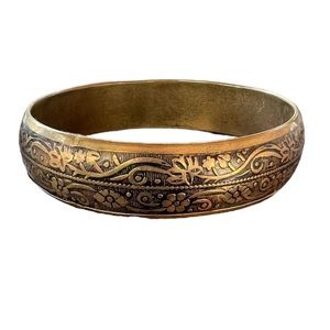 3/$15 Ornate Floral Design Brass Bangle Bracelet Smooth Interior wide gold